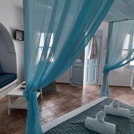 Solaris Folegandros Town