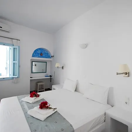 Solaris 2* Folegandros Town