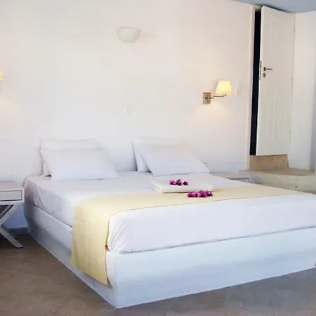 Отель Solaris Folegandros Town